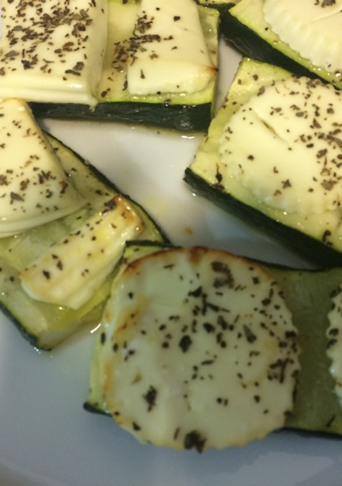 Una foto de Calabacines gratinados light