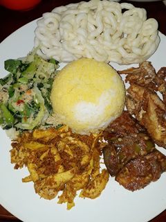 Foto resep Nasi Jagung Komplit Enak