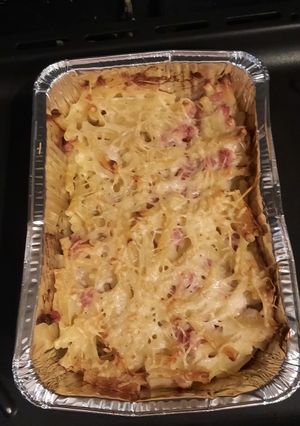Une photo de Gratin de macaroni a la sauce chou-fleur