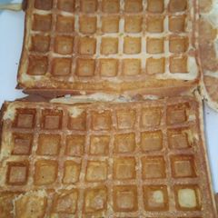 A picture of Easy Belgian Waffles.