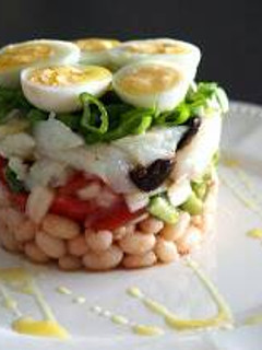 Una foto de Ensalada de judías y bacalao