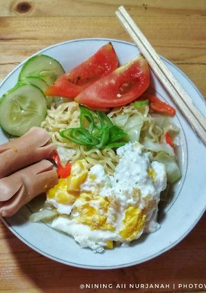 Foto resep Indomie kuah seuhah 😂😂