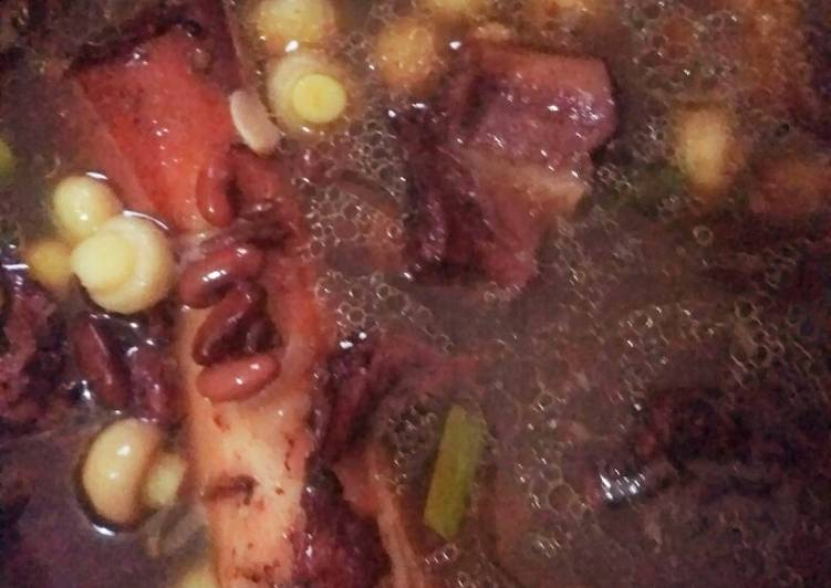 Cara Gampang Menyiapkan Sup kacang merah (bruinebonen ala ala) yang Enak