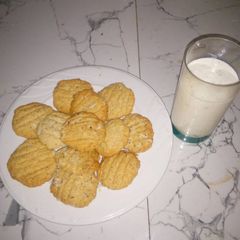 A picture of Coconut cookies.