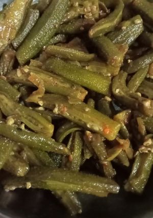 भिंडी (Bhindi recipe in hindi) रेसिपी मुख्य फोटो