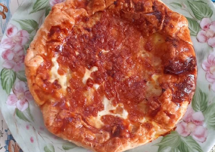 Easiest Way to Make Qualsiasi sera della settimana Torta salata di patate mozzarella bologna 😜😜😋😋