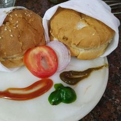 A picture of Veg cheese burger.