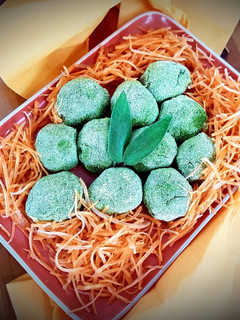 Foto di Polpette di ceci, patate e bietole, alla salvia