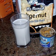 A picture of Tigernut powder (kunun Aya powder).