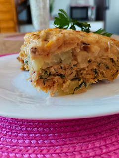 Una foto de Pastel de patata y carne con bechamel