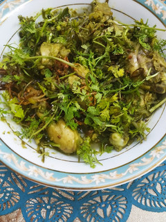 মুর্গ হারিয়ালী বা শ্যামলী মুরগী।Green Chicken রেসিপির প্রধান ছবি