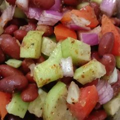 A picture of Kidney beans salad.