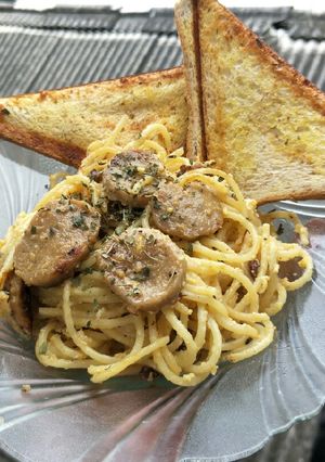 Foto resep Spagetti Carbonara dan Garlic Bread
