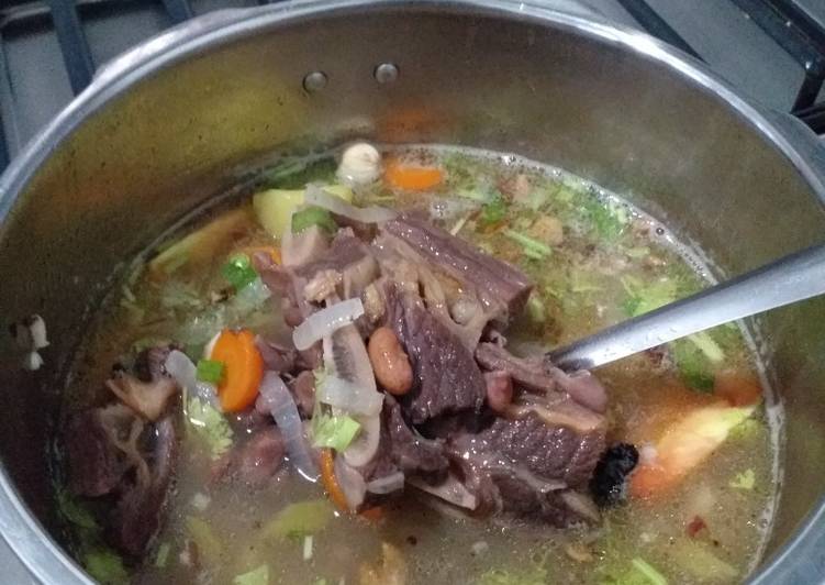 Langkah Mudah untuk Menyiapkan Sup iga kacang merah &#34;brenebon soup&#34;, Menggugah Selera