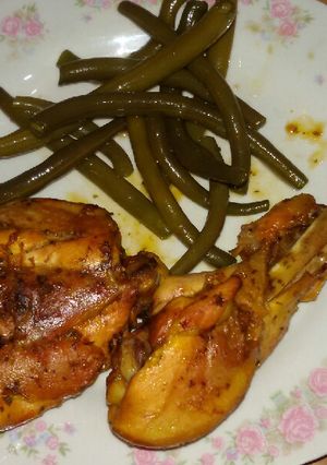 Una foto de Pollo al horno sencillo