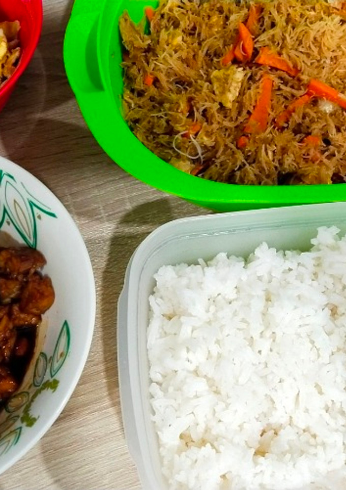 Foto resep Nasi Uduk Komplit Sederhana
