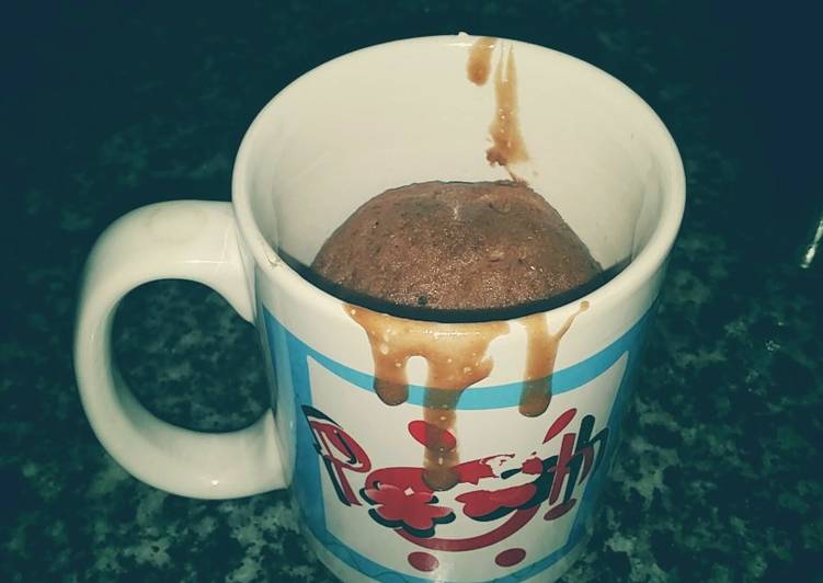 Pastel de chocolate a la taza