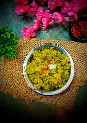 A picture of Veg and dal khichdi.