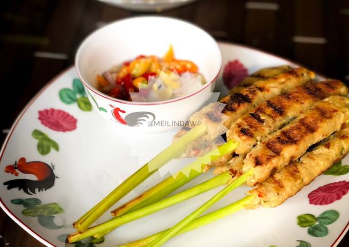 Sate lilit sambal matah endes