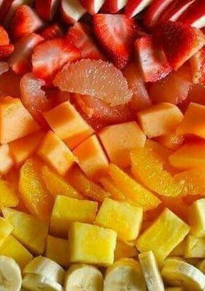A picture of Fruit platter.