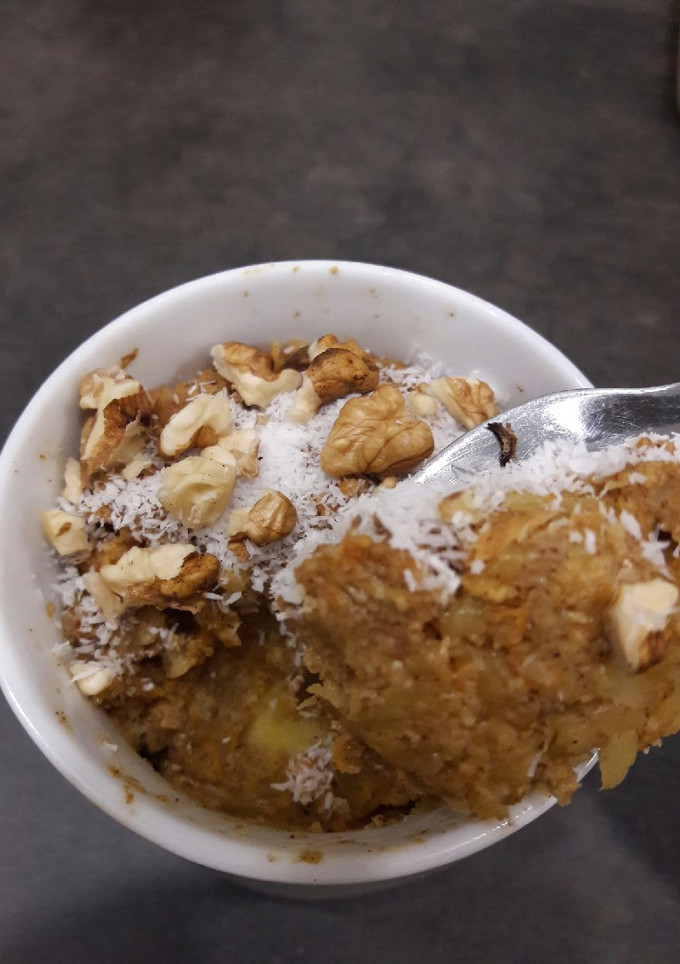 Una foto de Mug cake de zanahoria y fruta