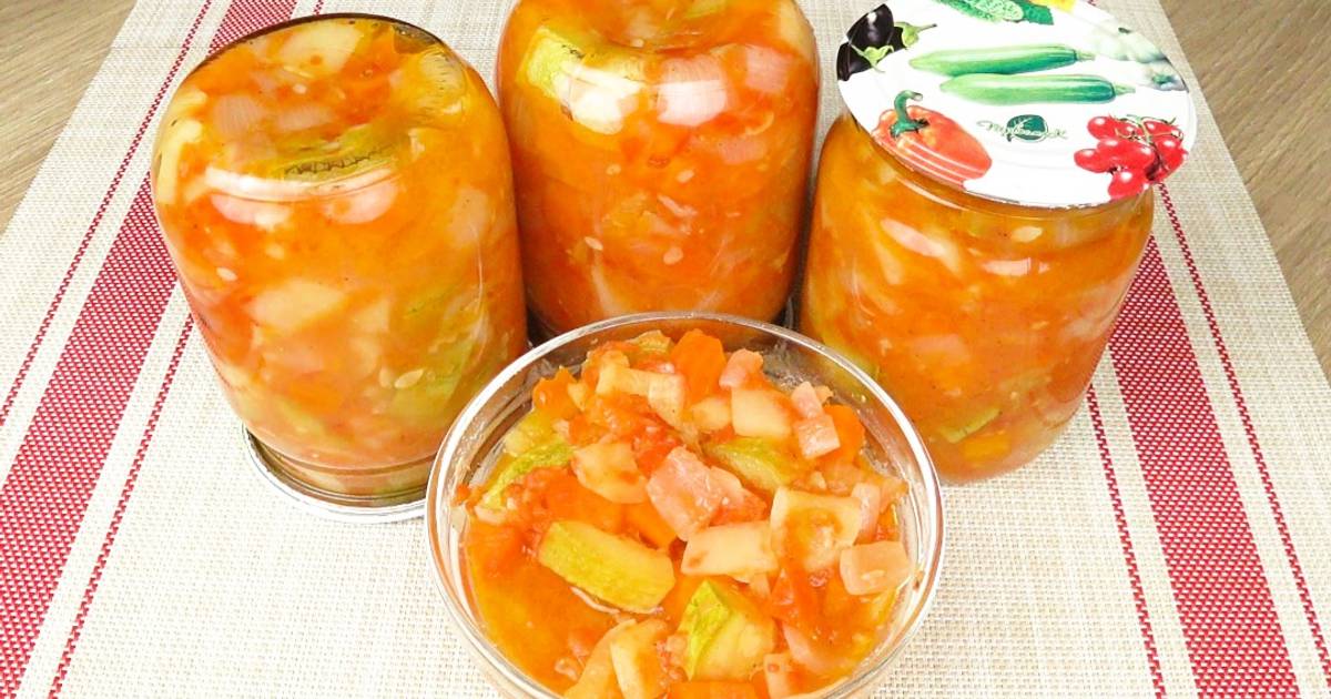 Салат из молодого кабачка с морковью – кулинарный рецепт