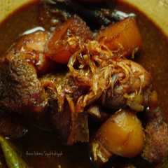 A picture of Semur Daging Betawi.