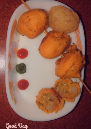 A picture of Pani puri ki puri ka pakoda.