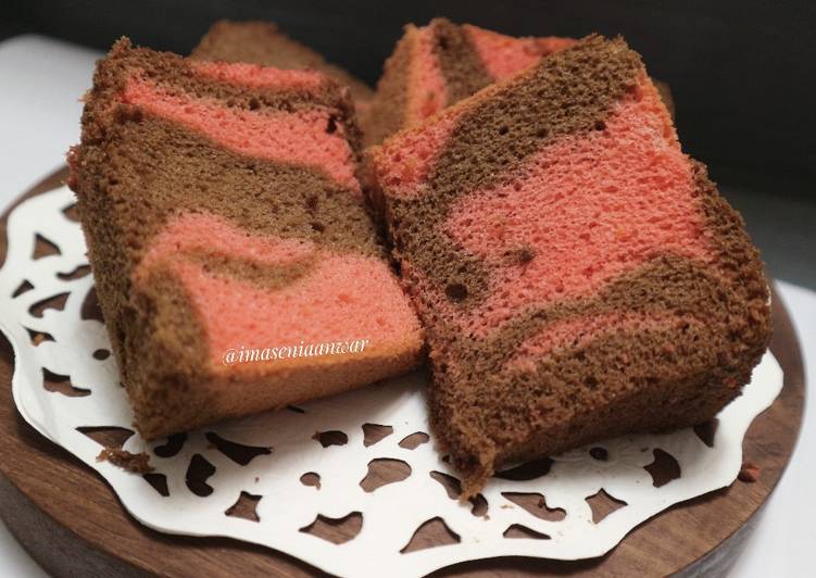 Chiffon Cake (chocolate + strawberry)