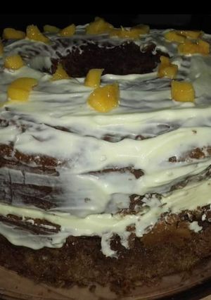 Una foto de Torta 1, 2, 3, 4 con chocolate, crema & durazno 🍑🍫