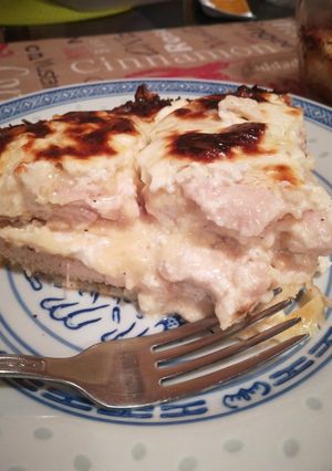 Sajtos-tejfölös, rakott csirkemell recept fotója