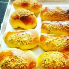 Cheese garlic bread (bread maker) রেসিপির প্রধান ছবি