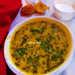 A picture of Palak Daliya Khichdi.