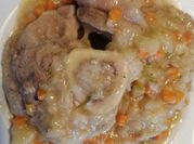 Una foto di ossobuco di vitello