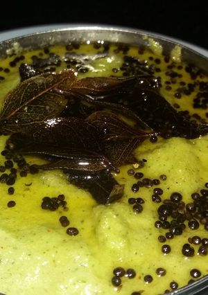 A picture of Coconut chutney.