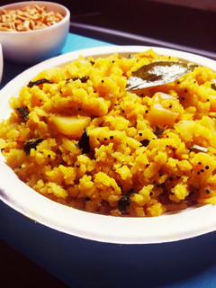 बटाटा पोहा (Batata Poha recipe in hindi) रेसिपी मुख्य फोटो