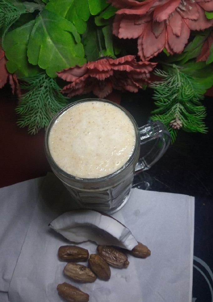 A picture of Date + coconut goodness.