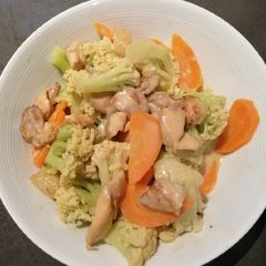 A picture of Cauliflower Mild Curry.