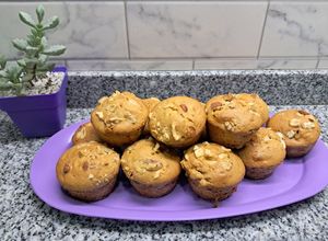 Una foto de Cupcakes /Muffins con Frutos Secos y Chocolate