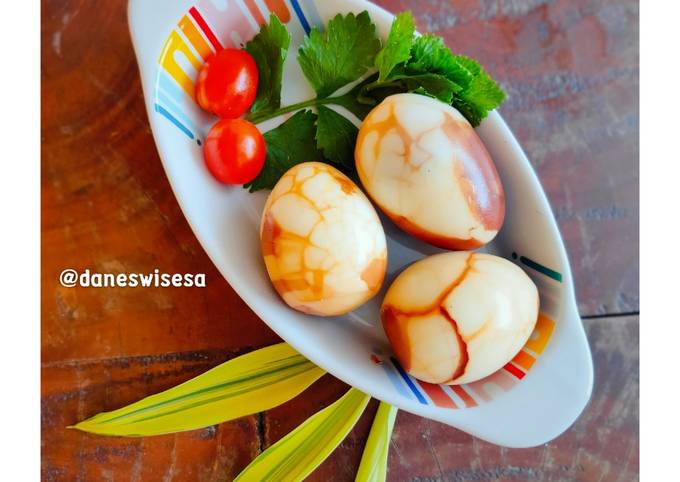 Resep membuat Pindang Telur Marmer hidangan Hari Raya dijamin lezat