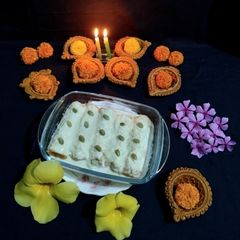 A picture of Creamy Malai Bread Roll.