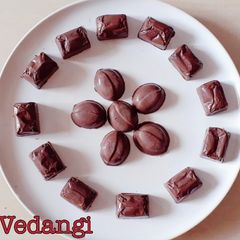 A picture of Homemade Almond Chocolate.