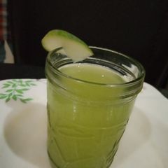 Cucumber and ginger juice A picture of Cucumber and ginger juice.