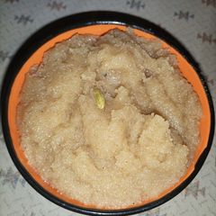 A picture of Sooji ka Halwa.