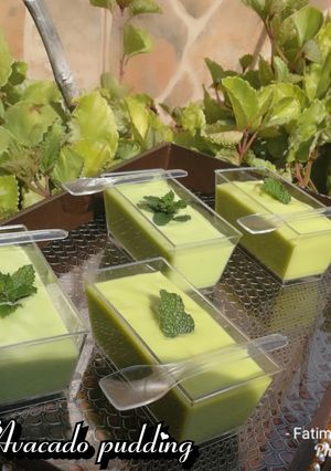 A picture of Avacado pudding.