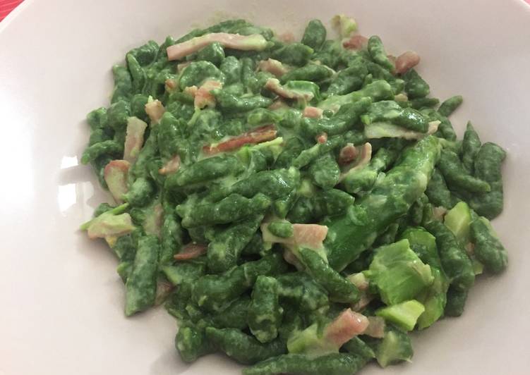 Spatzli asparagi e speck