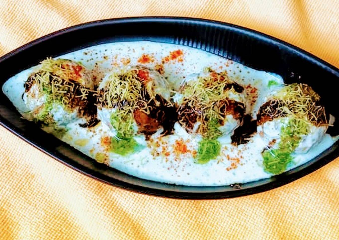 Keema dahi vada