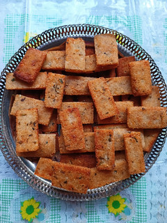 સાબુદાણા બટાકા ની સ્ટીક્સ (Sabudana Bataka Sticks Recipe In Gujarati) રેસીપી મુખ્ય ફોટો