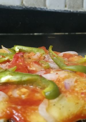 A picture of Homemade veg pizza.