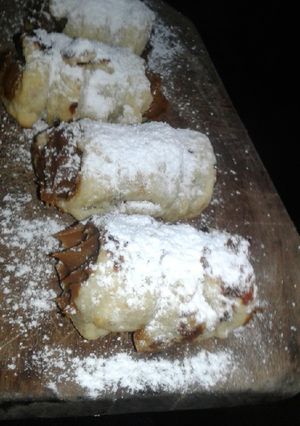 Una foto de Cañoncitos de dulce de leche